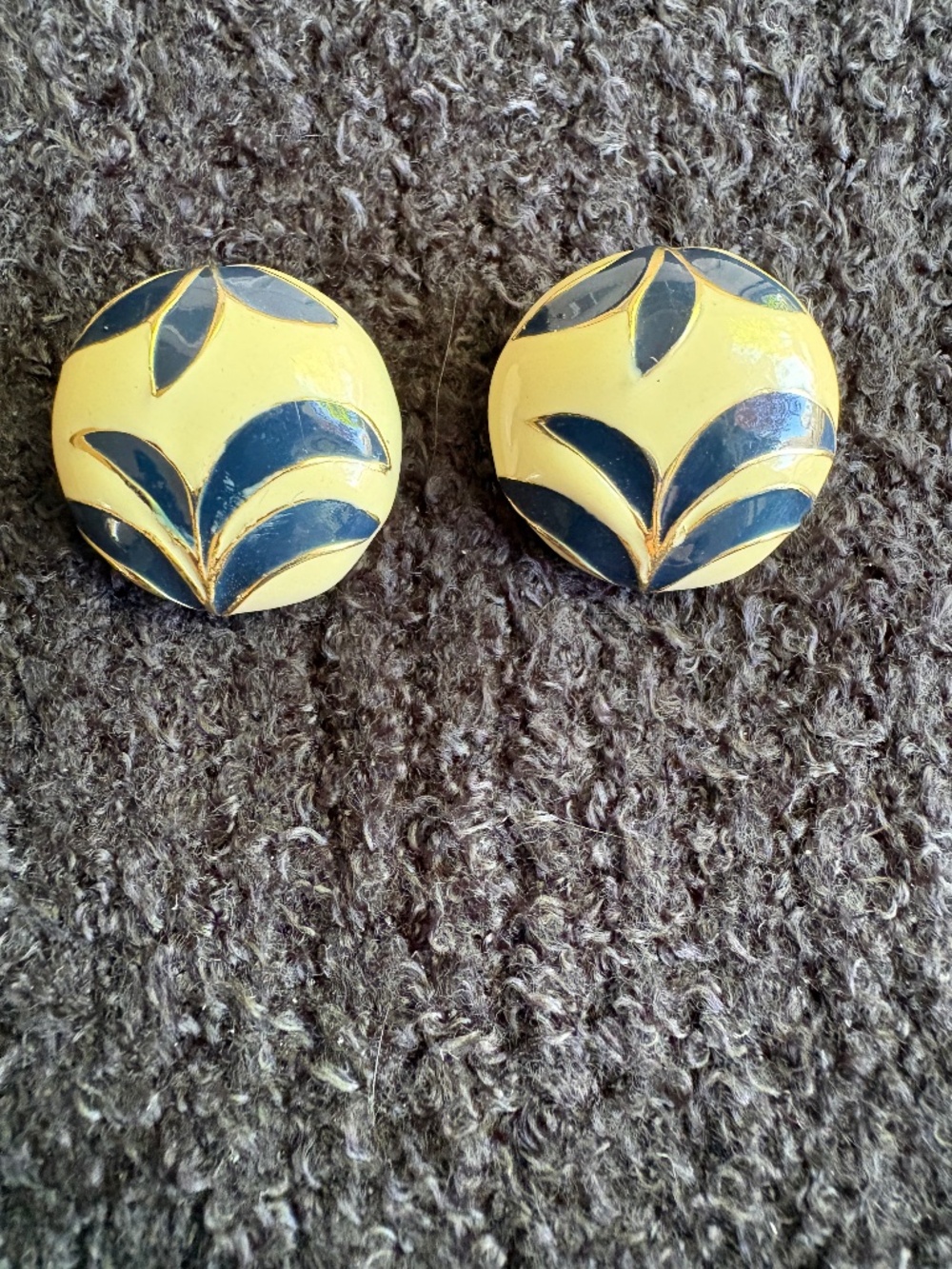 Vintage 80s Monochrome "Old Money" Enamel Studs